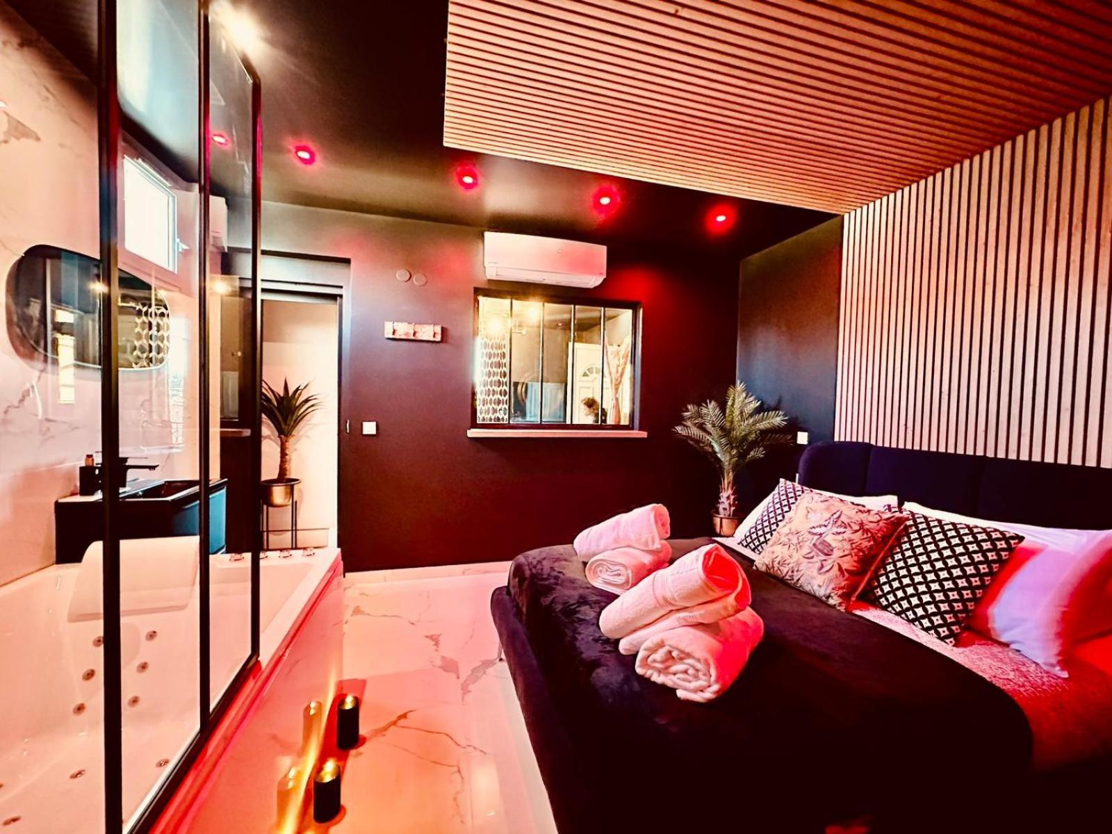 Suite Meg Esbly Buitenkant foto